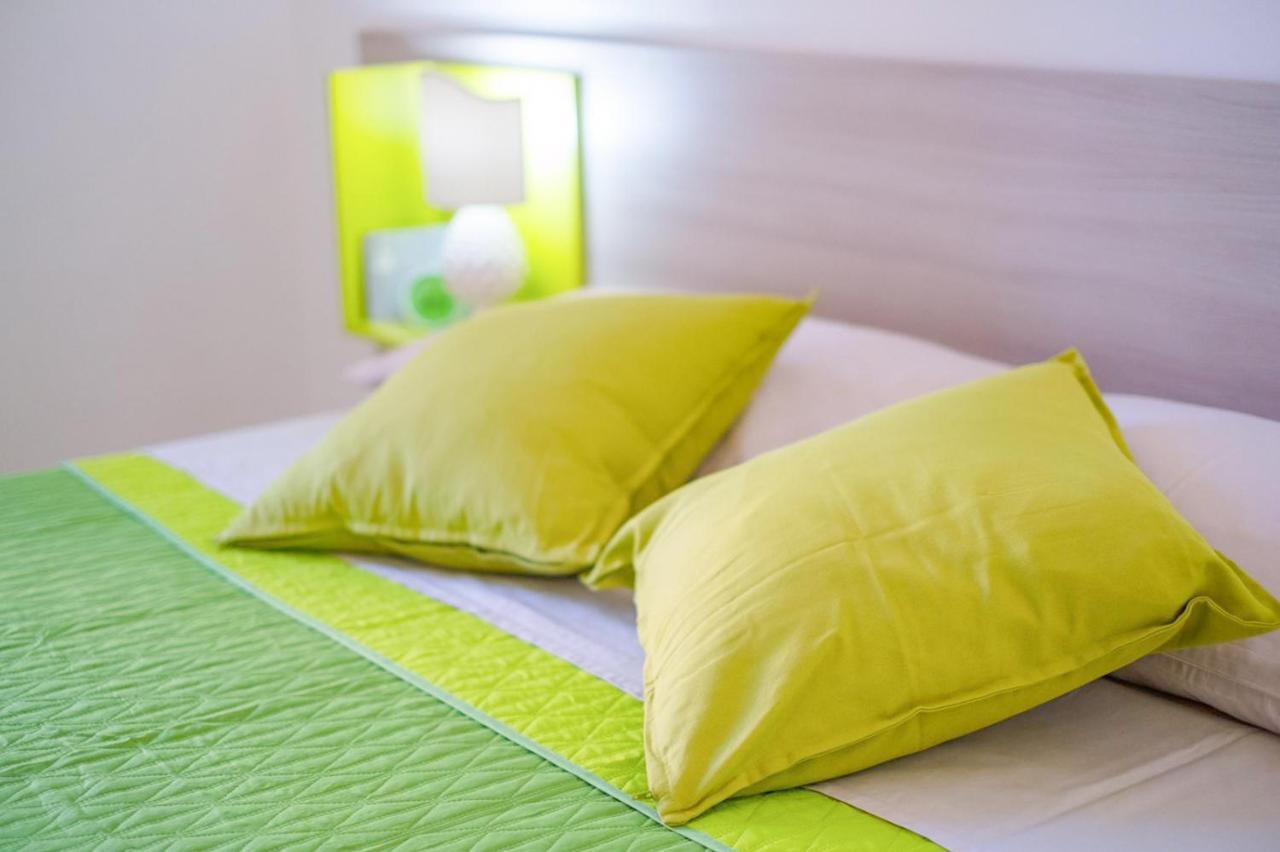 The Palace B&B And Apartments Santo Stefano di Camastra Εξωτερικό φωτογραφία
