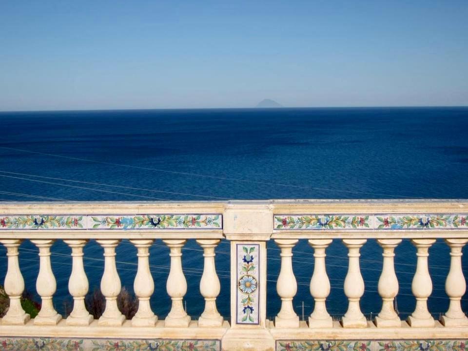 The Palace B&B And Apartments Santo Stefano di Camastra Εξωτερικό φωτογραφία