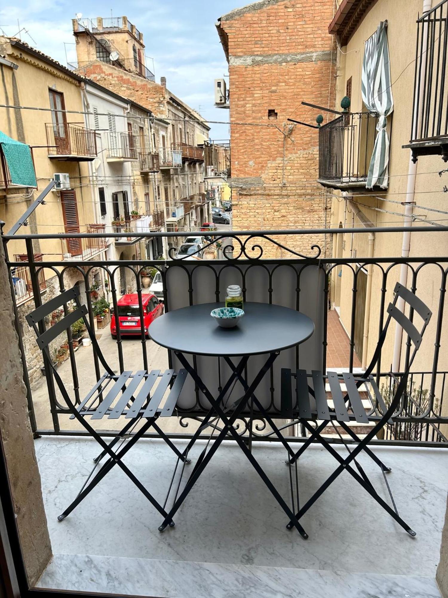 The Palace B&B And Apartments Santo Stefano di Camastra Εξωτερικό φωτογραφία