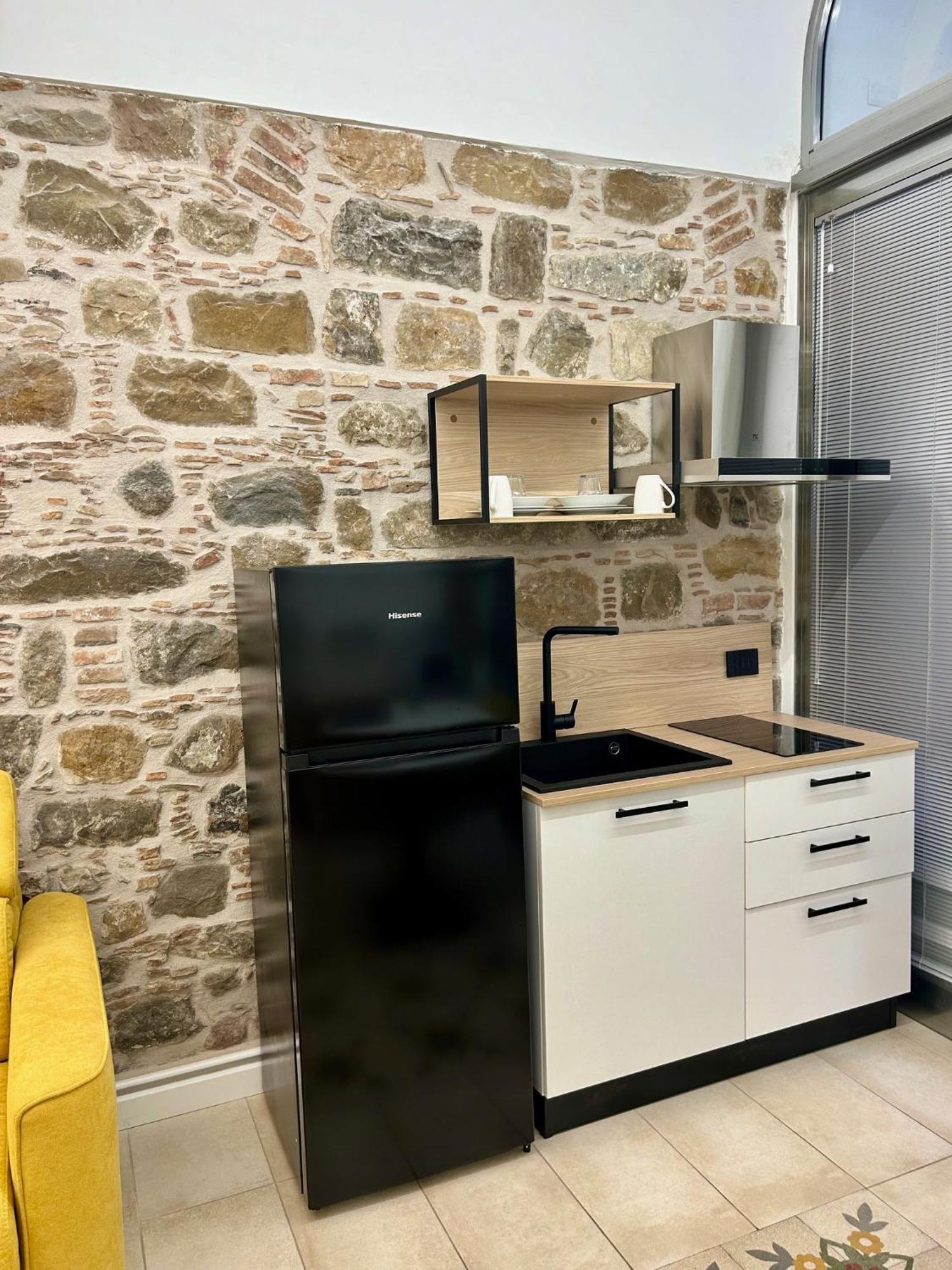 The Palace B&B And Apartments Santo Stefano di Camastra Εξωτερικό φωτογραφία